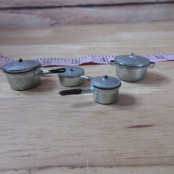 8 piece Metal (?) Miniature Doll Pots & Pans with Lids - Picture 2 of 4